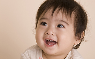 瑞穂区・ひらの歯科・乳歯が生えてきたら歯医者さんに通いましょう